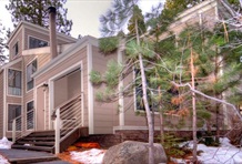 RedAwning Forest Pines Condo Close to Lake Tahoe